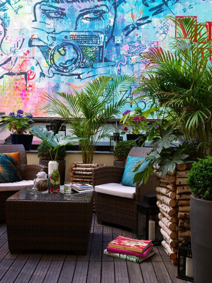Patio Urbain avec Petit-Déjeuner et Balcon