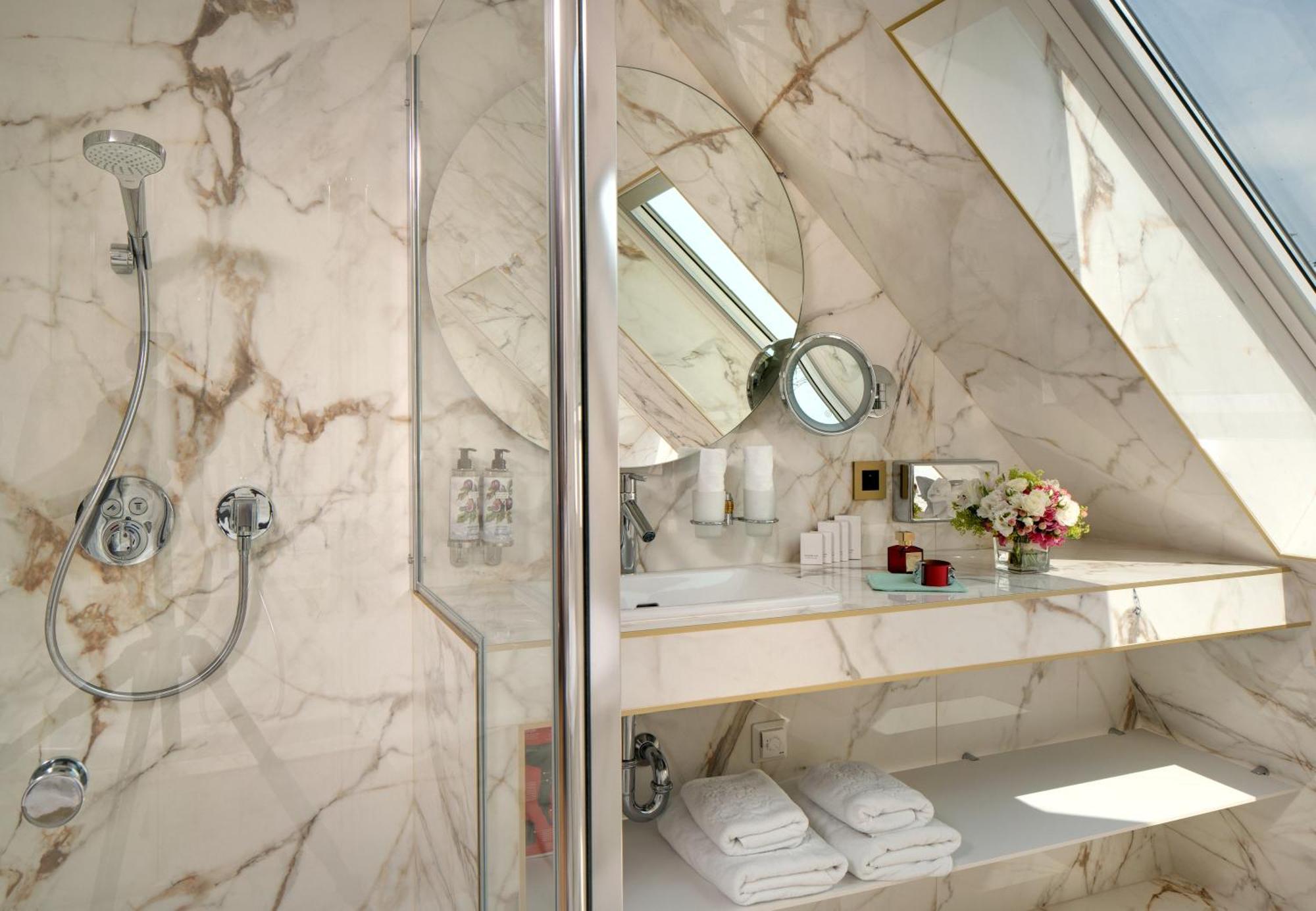 Junior Suite Jacuzzi Balcony