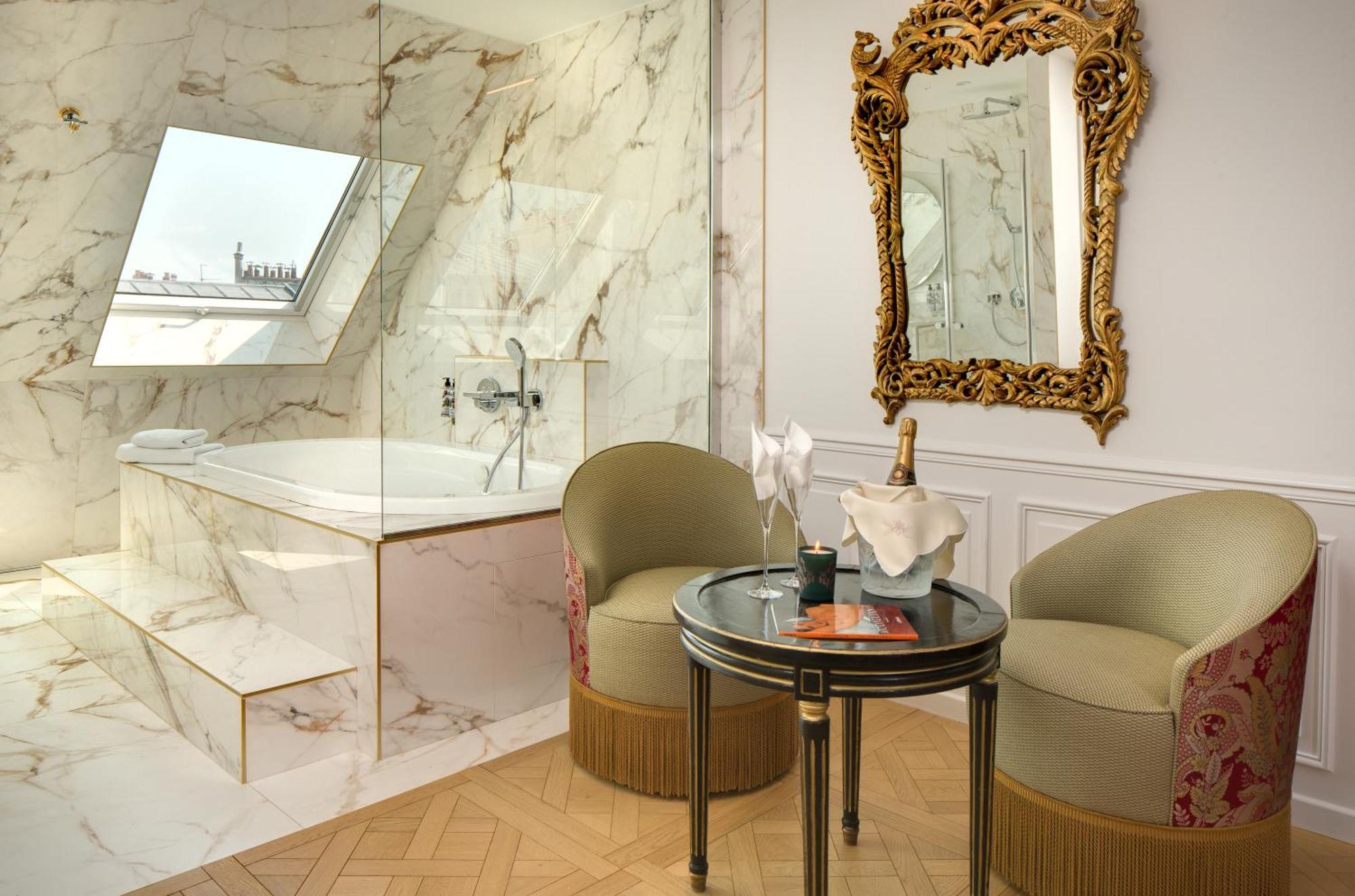 Junior Suite Jacuzzi Balcony