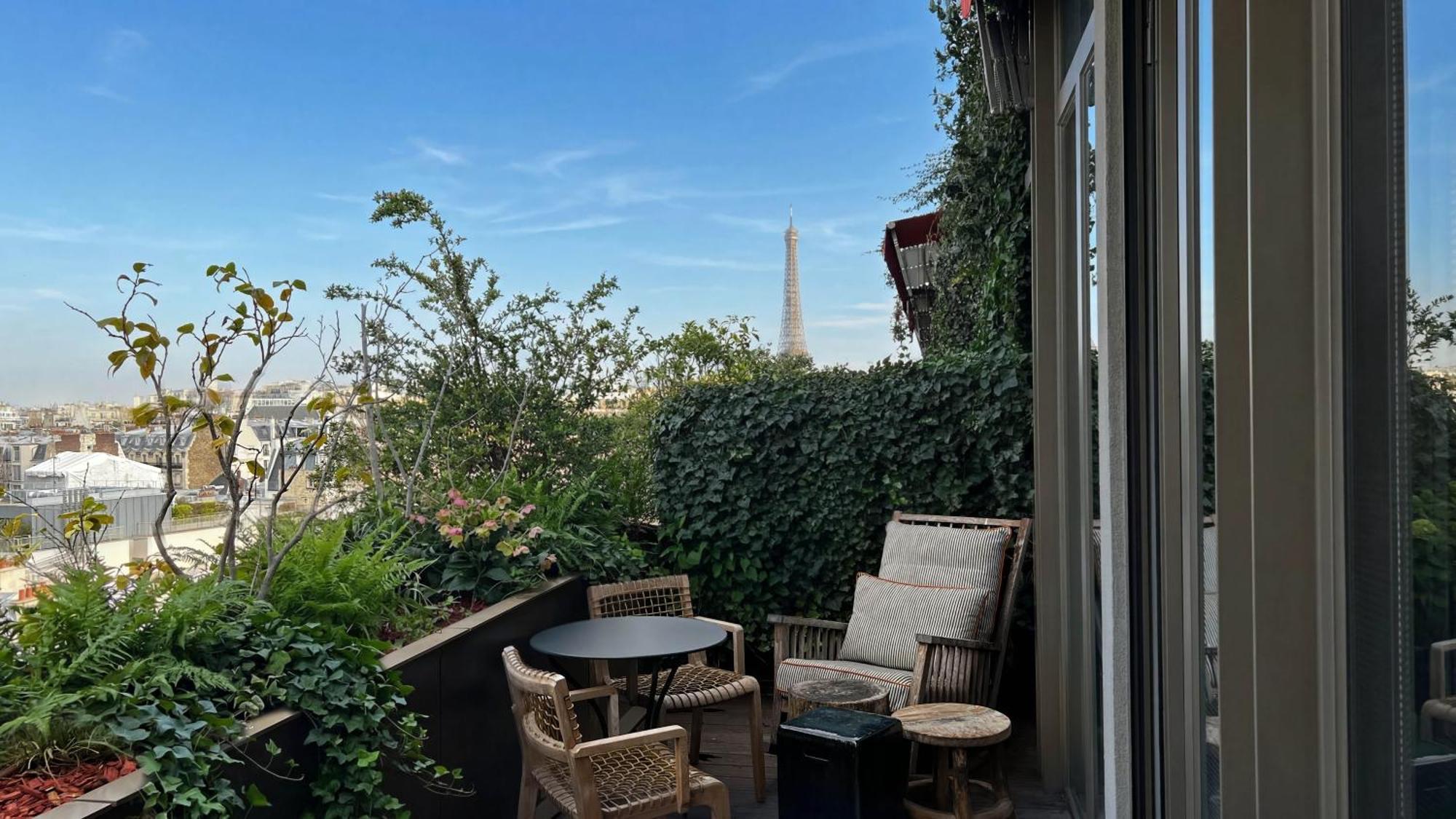 Suite avec Terrasse - Vue sur Tour Eiffel