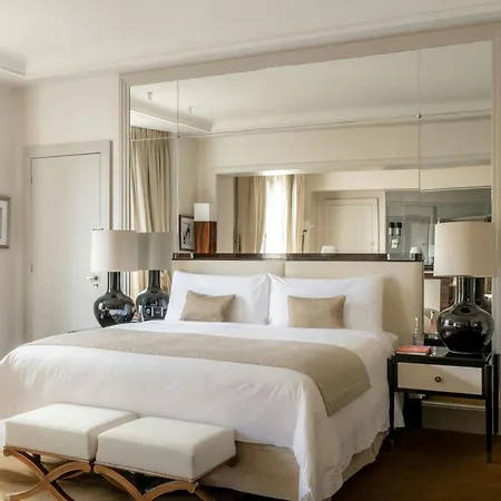 Prince de Galles, un hôtel Luxury Collection, Paris-2