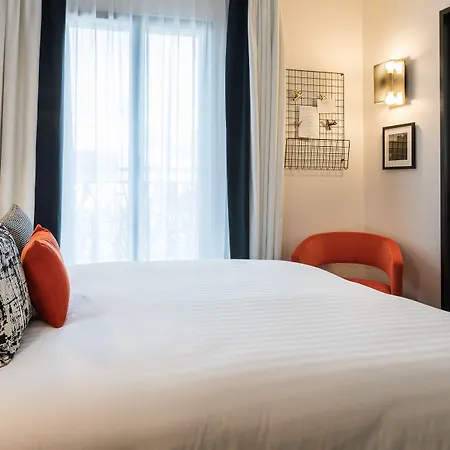 Laz' Hotel Spa Urbain Paris-2